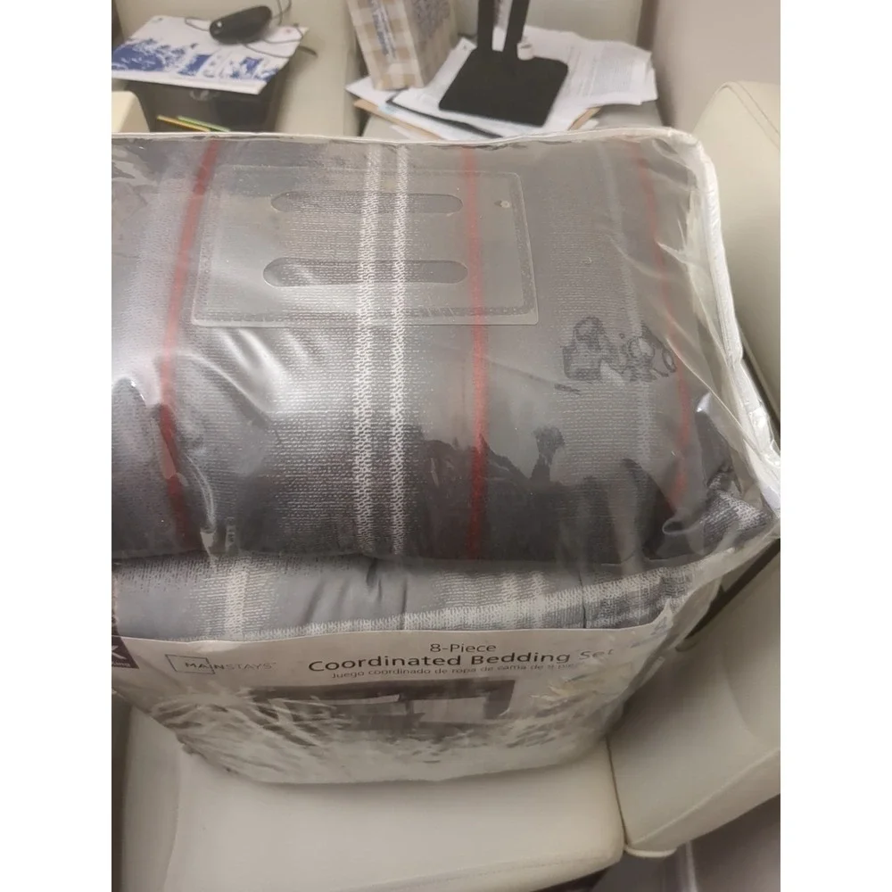 Brand New Mainstays 8 Piece Coordinated Bedding Set King Size In Beautiful Grays